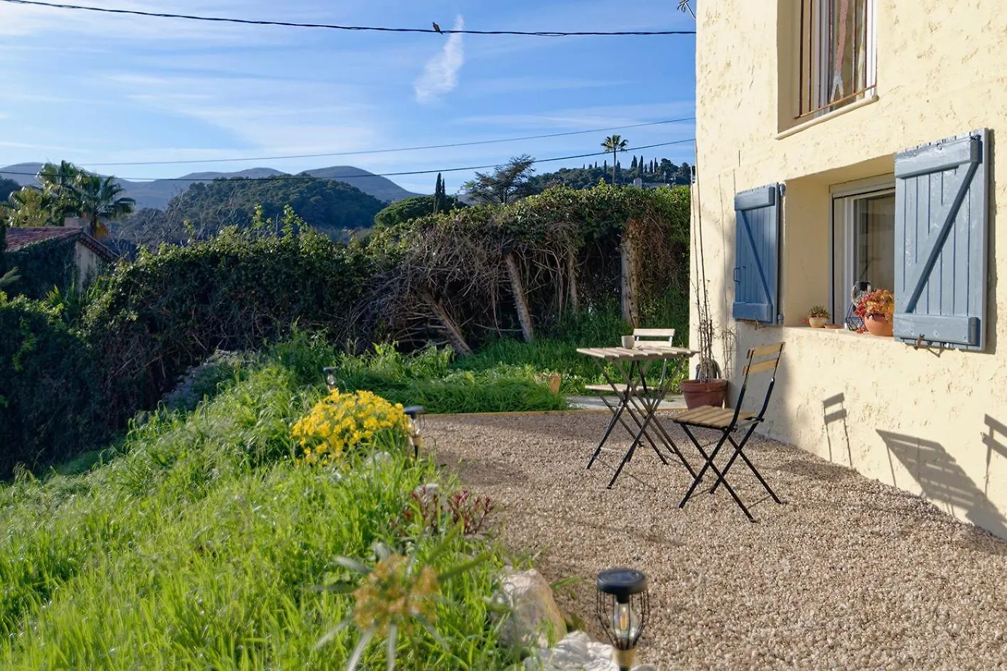 Charmant 2 Pieces Vue Saint Paul De Vence 1 Chambre 0*,  France
